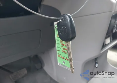 2018 Toyota Sienna Le 8 Passenger из США, поврежденный, VIN 5TDKZ3DC6JS909072